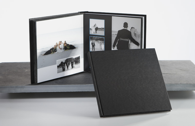 CLPNS2020-02 Classica Peel&Stick Album 25x25cm - Schwarz mit passender Box